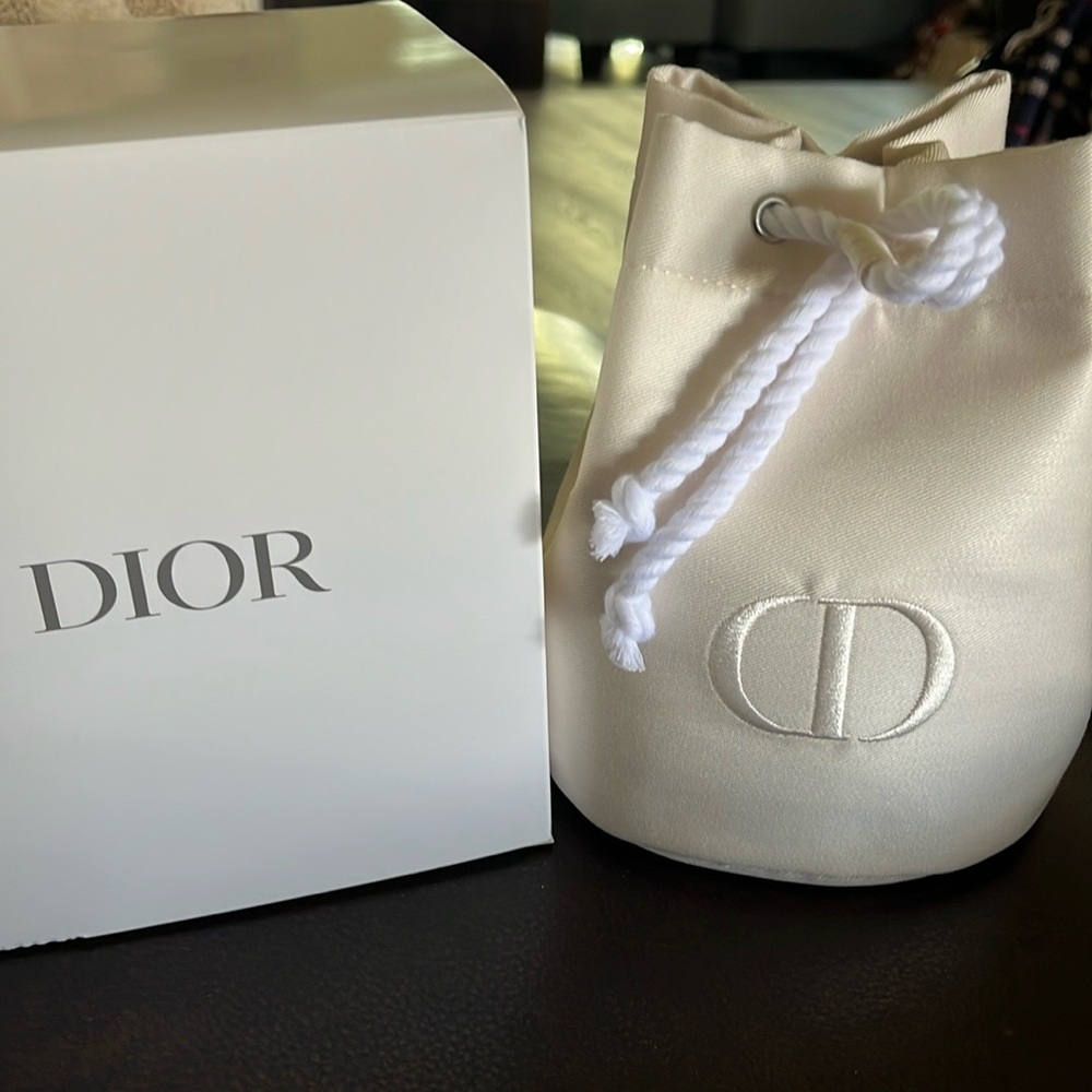 Dior Pouch - image 1